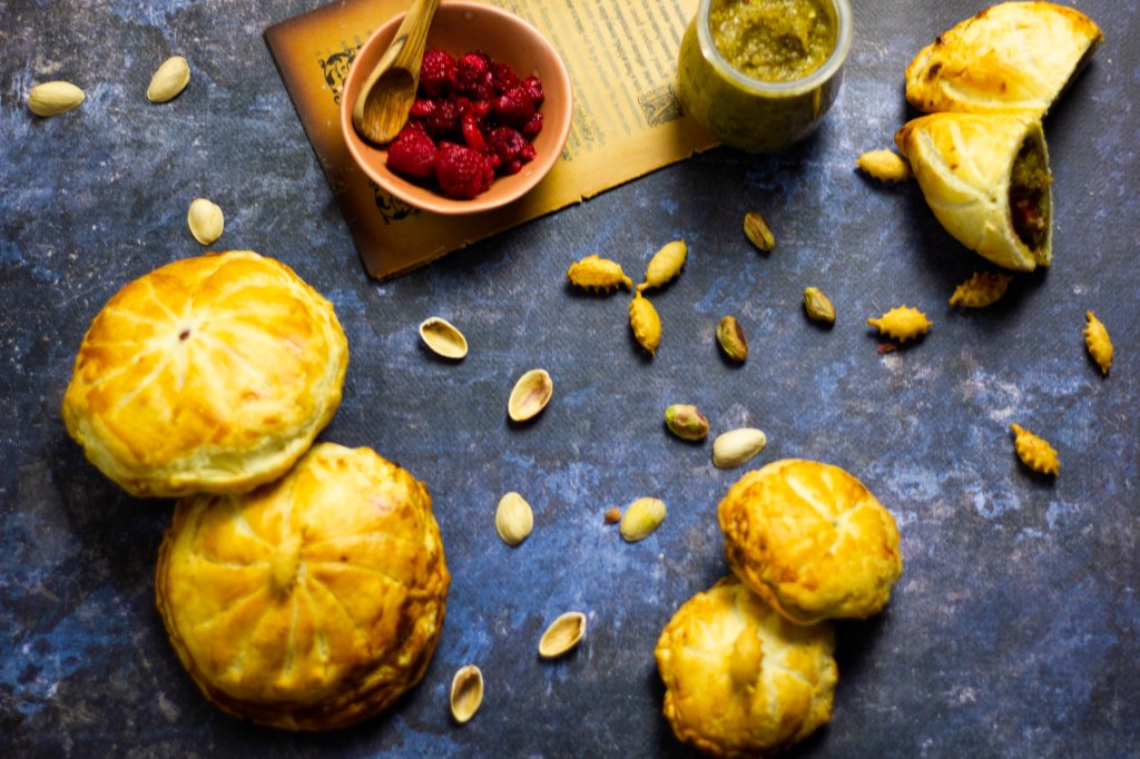 photo d'illustration de la recette de la Galette des rois framboise pistache